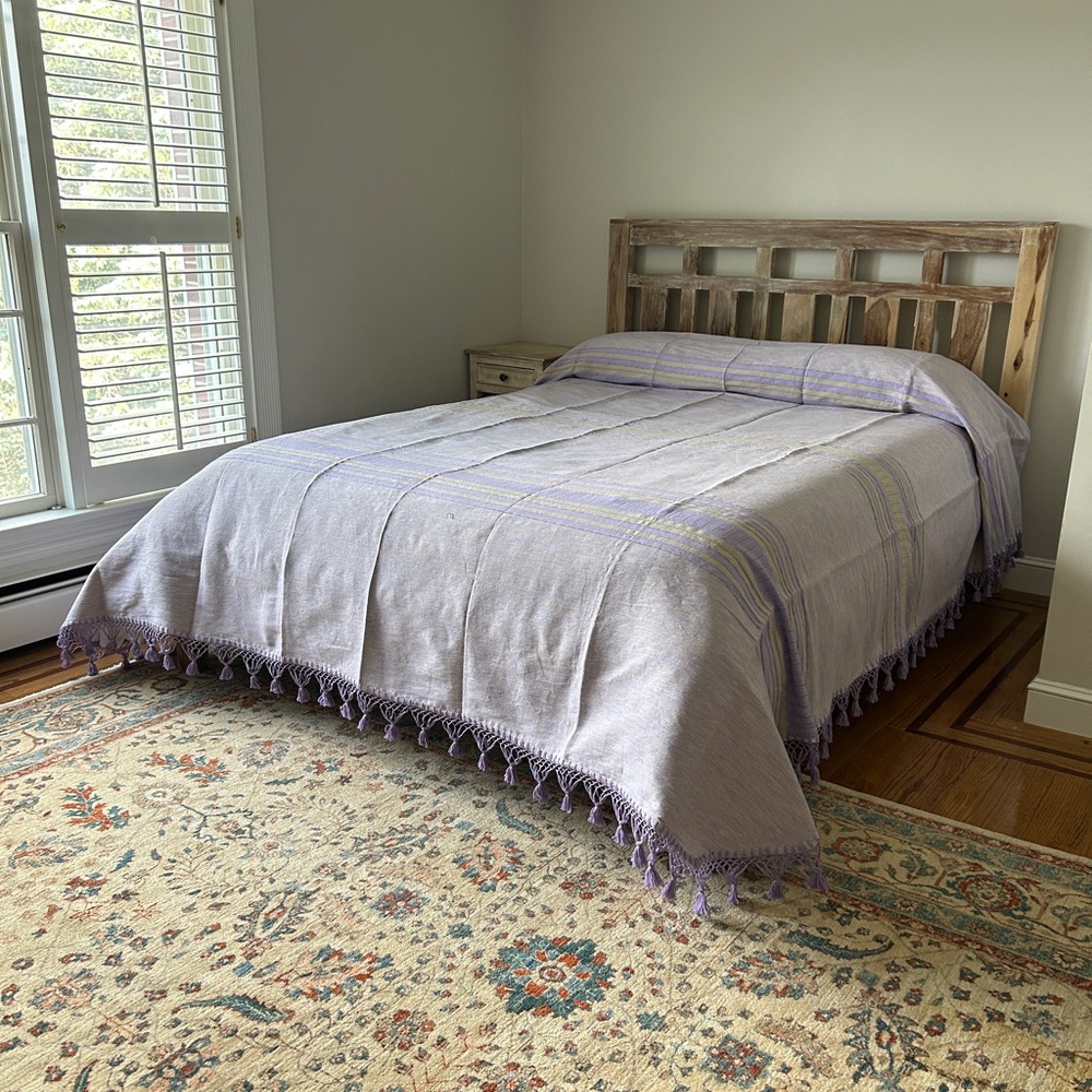 Hand loom Queen Size Cotton Bedspread.